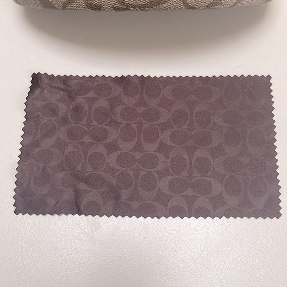 COACH Sunglasses Case + Cleaning Cloth in Signature C Print (no sunglasses) EUC - Picture 7 of 7